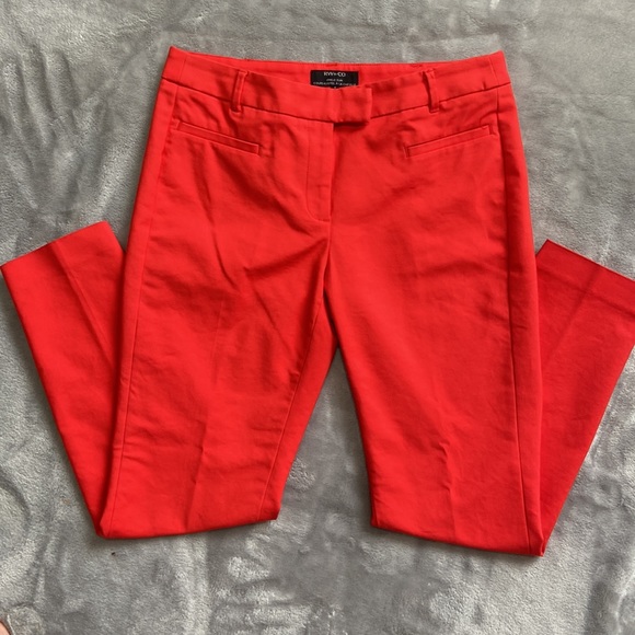 RW&Co. red ankle slim dress pants size 6 - Picture 4 of 7